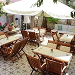 Lilyum Butik Hotel *