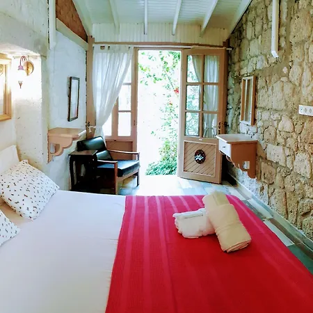 Lilyum Butik Alacati